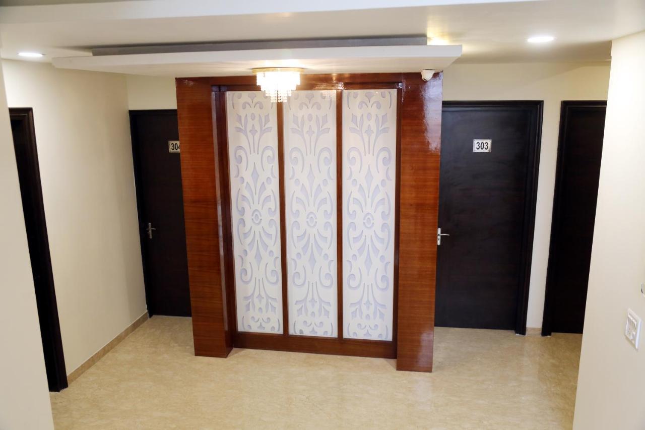 Awadh Inn Noida Bagian luar foto