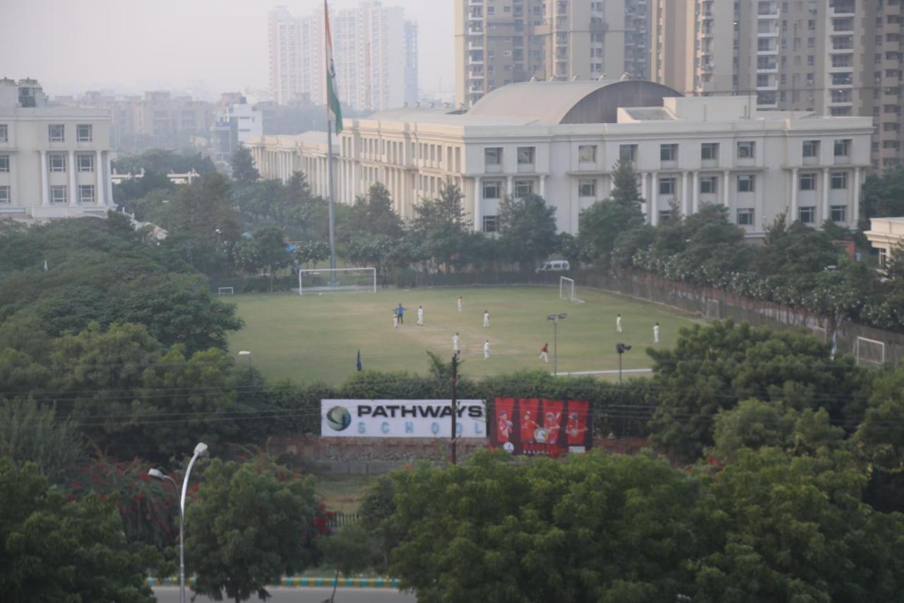 Awadh Inn Noida Bagian luar foto